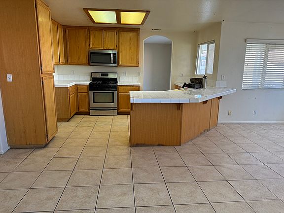 4th image of 13658 Glenhaven Way