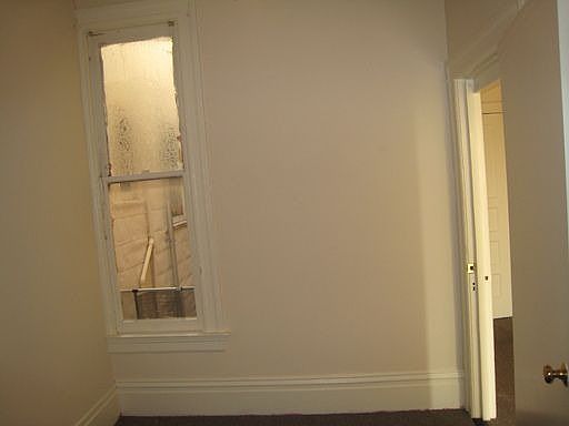 3rd image of 157B Bartlett St