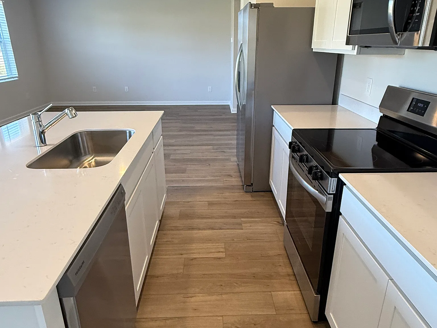4 bed, 1825 sqft, $2,150 — Photo 4