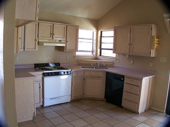 2nd image of 2021 Lyman Dutton Cir