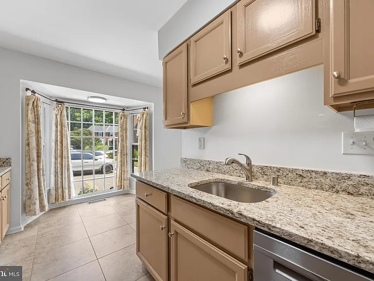 1260 Masters Dr — Photo 10