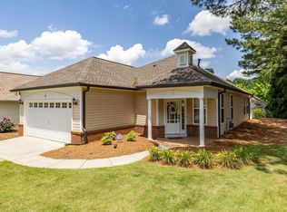 3 Hillside Dr, Newnan, GA 30265