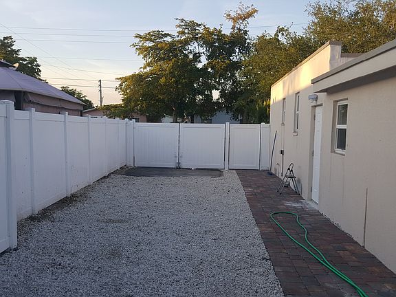 RV or Boat Fence Parking