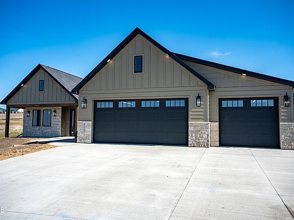 3rd image of 4113 Clairmont Rd