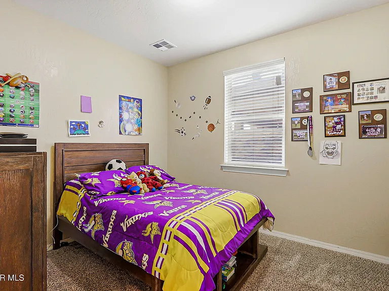 13558 Lawkland St — Photo 13