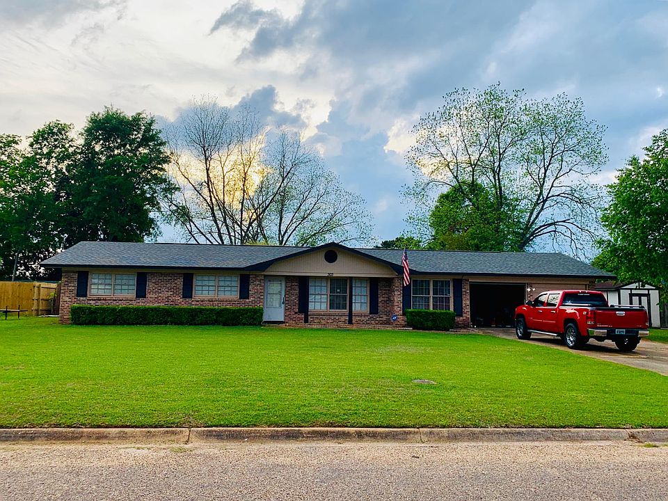 1st image of 303 Richland Dr