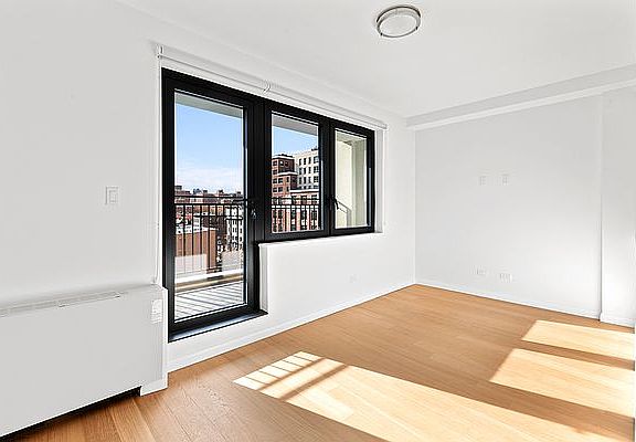 3rd image of 402 E 118th St APT 7A