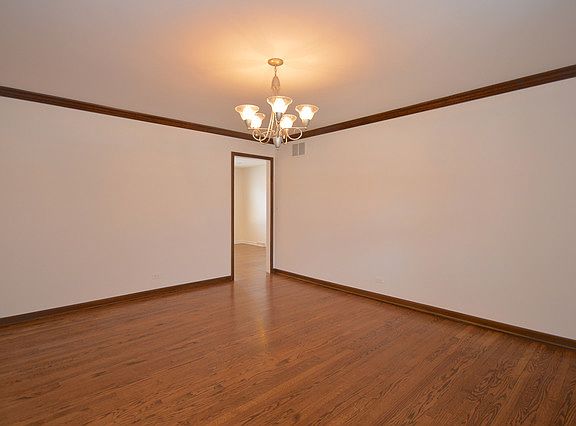 5th image of 1921 Cypress Ln