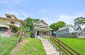 3rd image of 3415 S Benton Ave