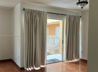 6245 Kendale Lakes Cir APT 215, Miami, FL 33183