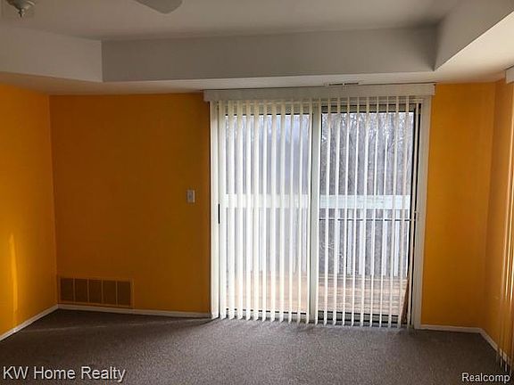 5th image of 2235 S Huron Pkwy APT 3