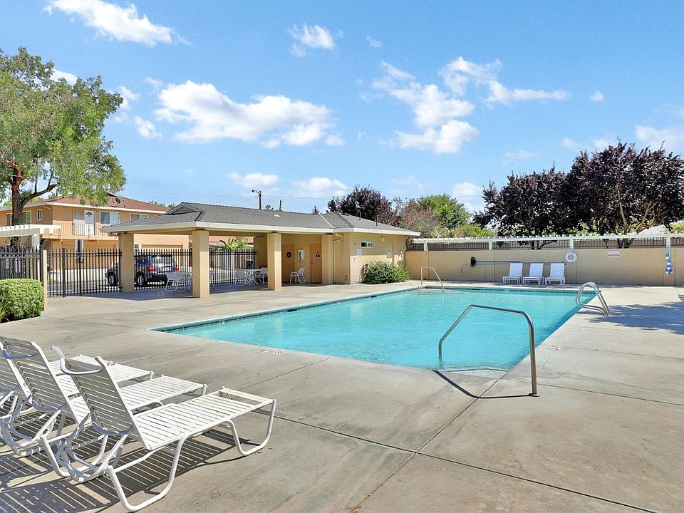 2404 Yorkton Ave APT 4, Modesto, CA 95350 | Zillow