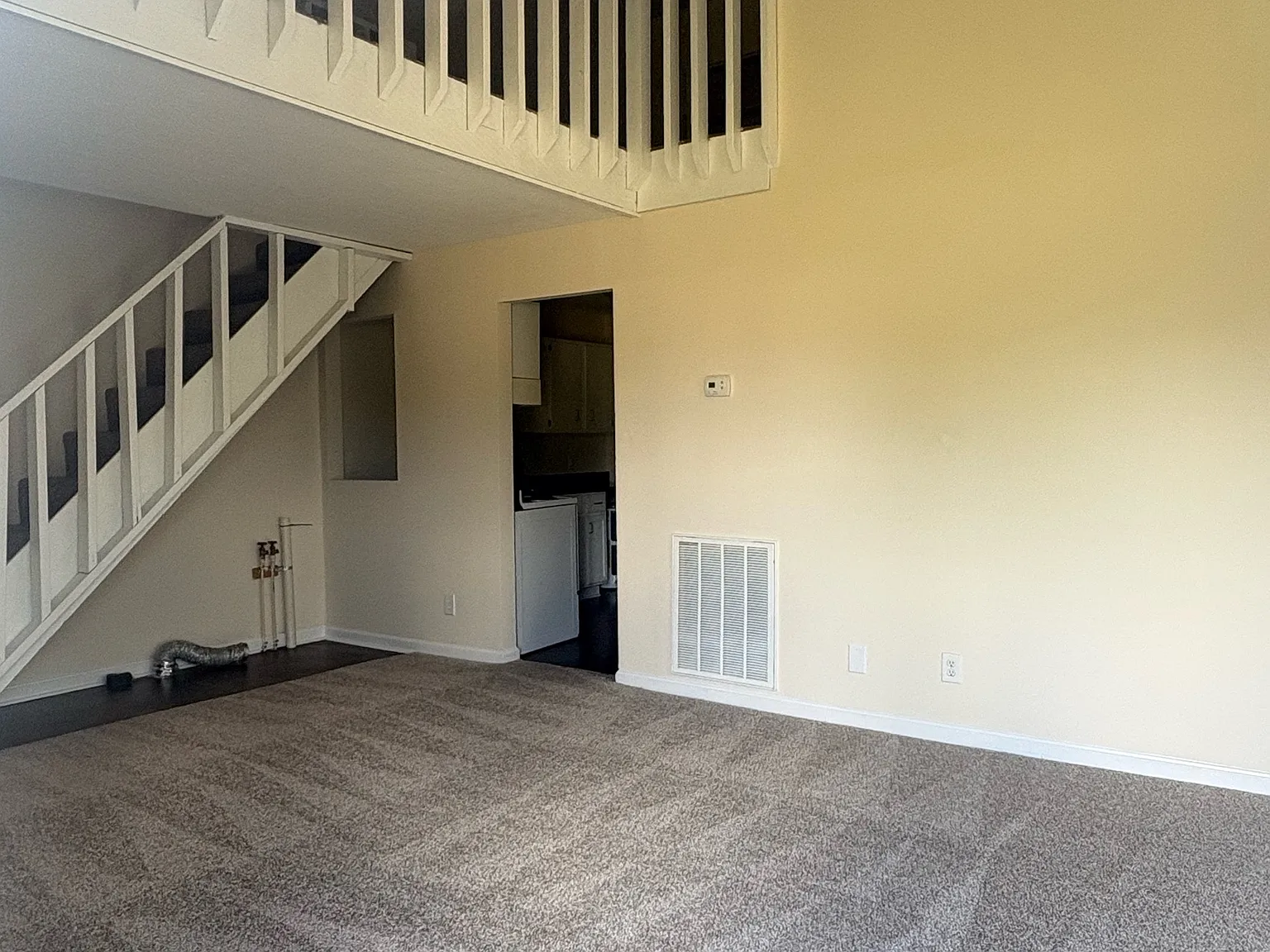 1621 Flanigan Ct - Unit C — Photo 3