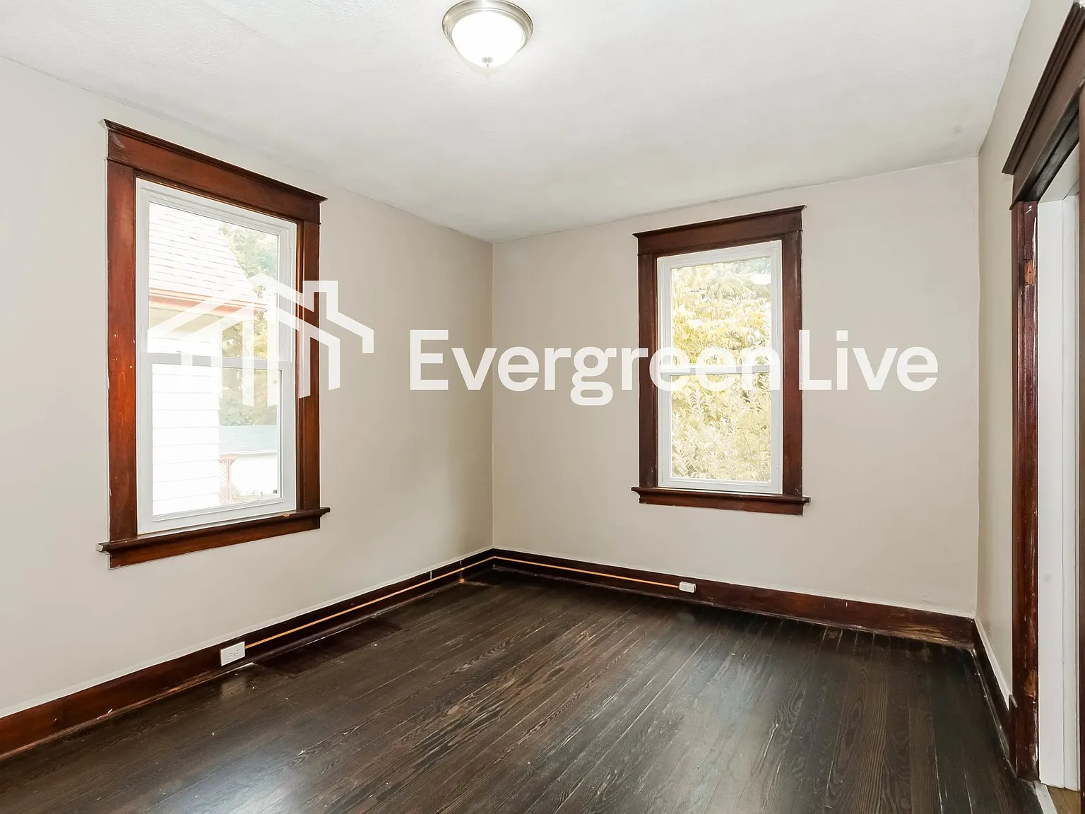 2 bed, 1.0 bath, 912 sqft, $1,395 — Photo 3