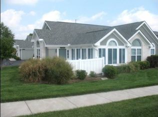 7121 Meadow View St, Shawnee, KS 66227