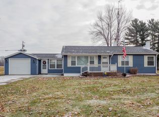 55321 Buckhorn Rd, Three Rivers, MI 49093