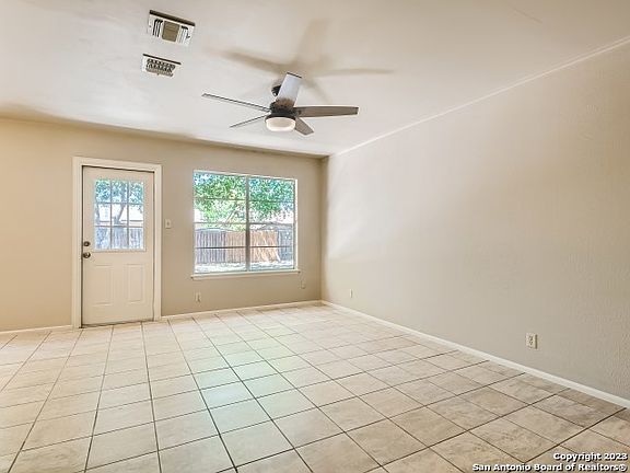 4th image of 9319 Cliff Point Dr