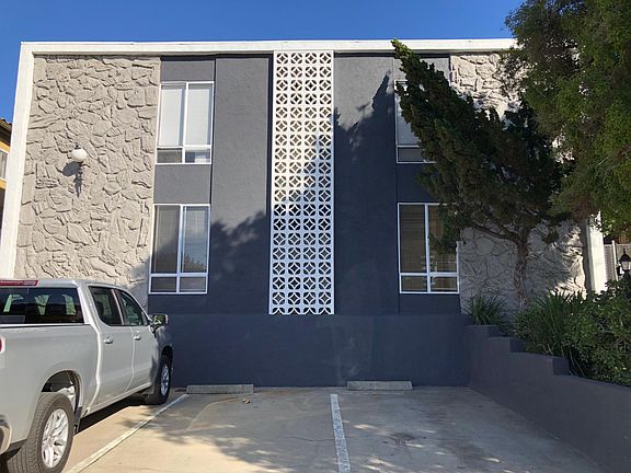 5th image of 4581 39th St