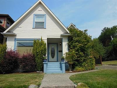 1st image of 822 Olympia Ave NE