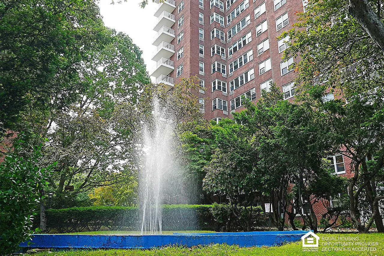 600 West 246th Street — Photo 4
