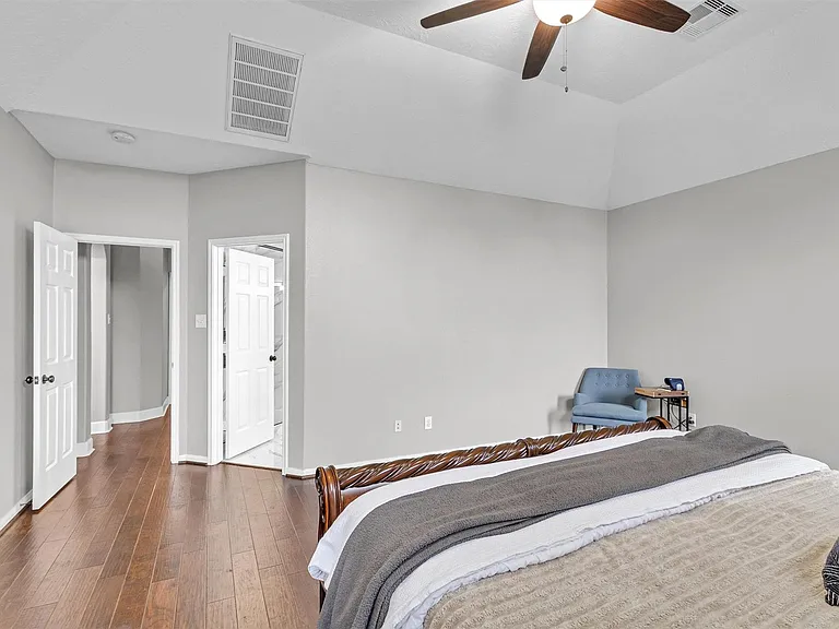 3002 E Lake Falls Cir — Photo 27
