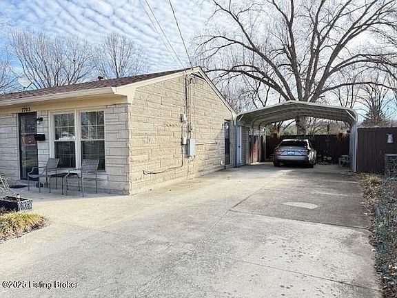 5th image of 7703 Mango Dr