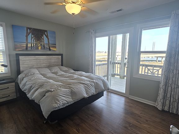 4th image of 210 Bridgeview Ct #A