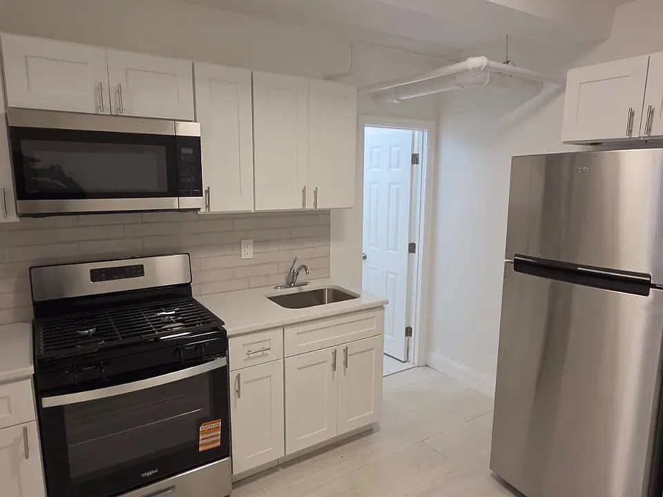 111 61st St #23