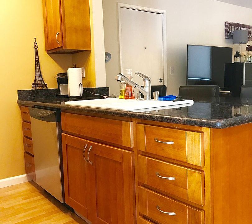 1st image of 1654 Union Ave #9771642