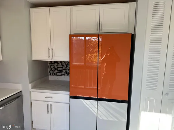 7967 Riggs Rd APT 10, Hyattsville, MD 20783