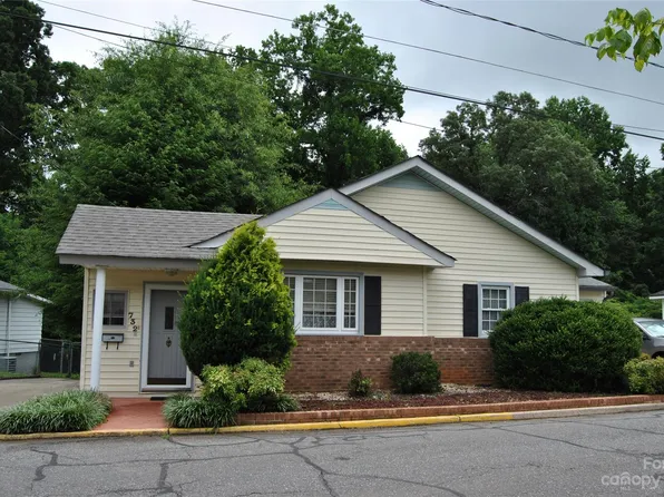732 Washington St, Cramerton, NC 28032
