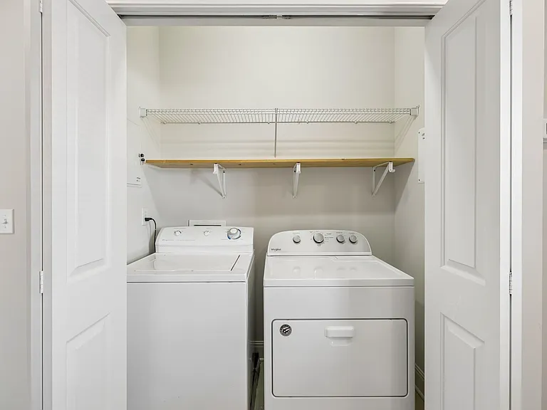 2110 Acklen Ave #101 — Photo 39