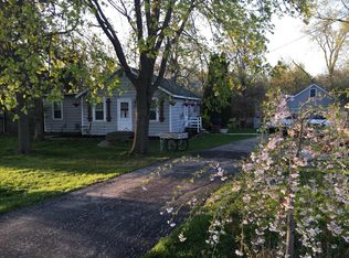 220 61st St, Downers Grove, IL 60516