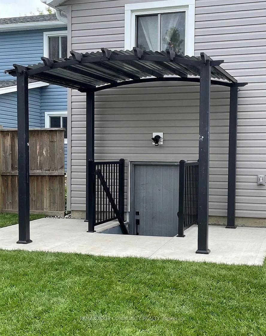 2 bed, $1,900 — Photo 2