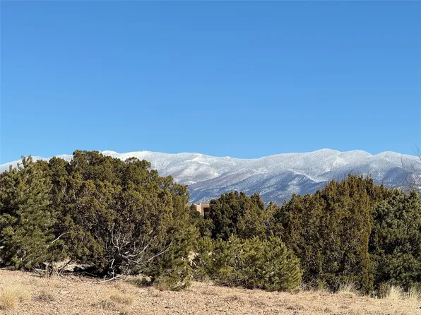 8 Goldpoppy Cir, Santa Fe, NM 87506