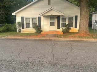 910 Dixie St, Lexington, NC 27292