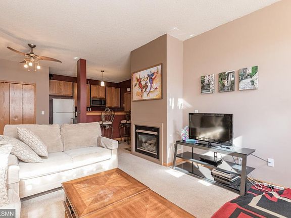 5th image of 15506 Garnet Way #98