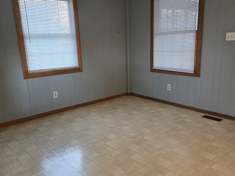 2300 Country Living Ln — Photo 3