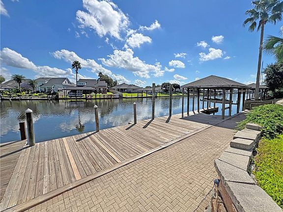 3rd image of 1113 Clipper Dr