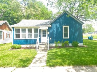 722 S College Ave, Dixon, IL 61021