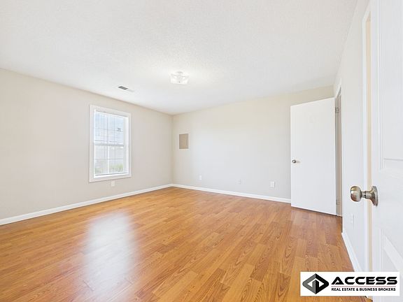 5th image of 1603 Glenn St SW #3