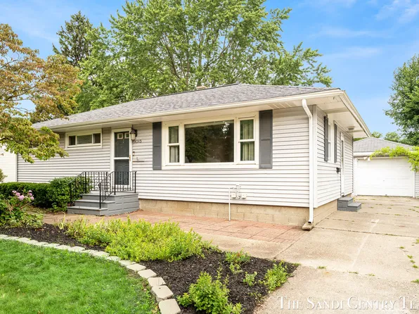 1015 Taylor Ave, Grand Haven, MI 49417