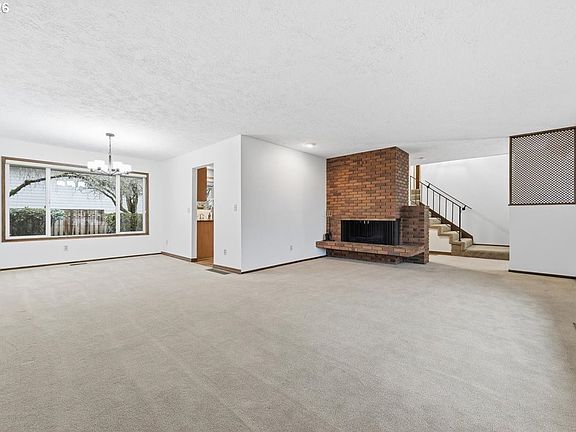5th image of 4507 NE 28th Ave