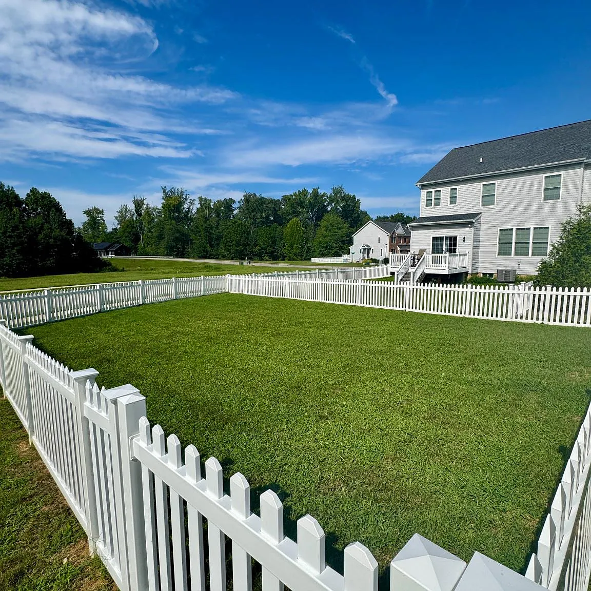 3 bed, 2.5 bath, 2669 sqft, $2,850 — Photo 3