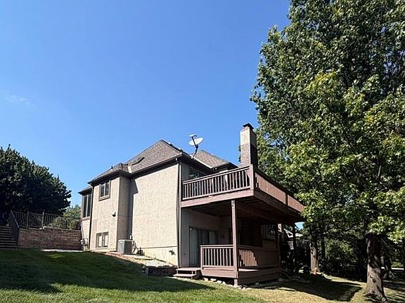 3rd image of 12805 Cedar St