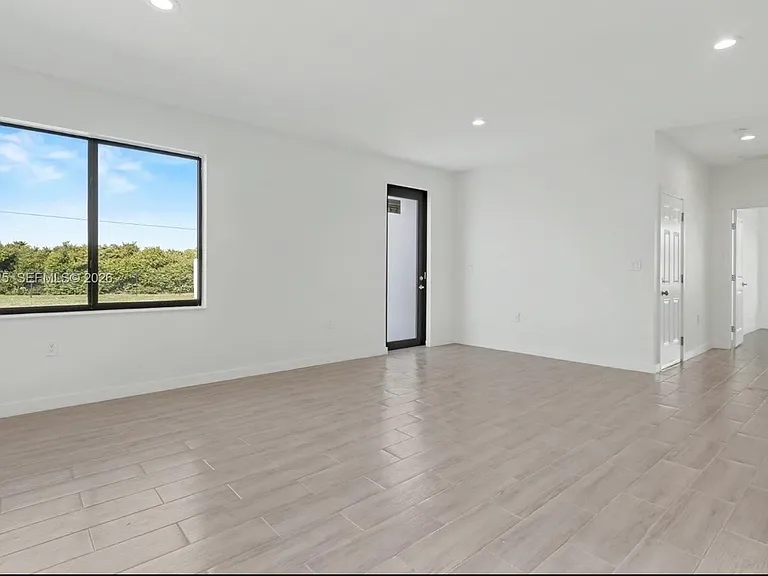 6140 SW 39th St — Photo 10