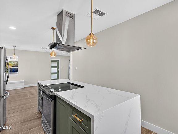 5th image of 1532 W Fairmount Avenue