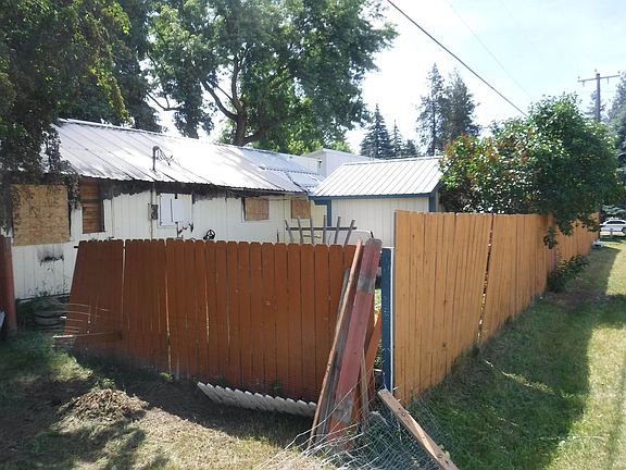 4th image of 402 E A St
