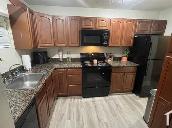 8717 N Mandarine Pl, Tampa, FL