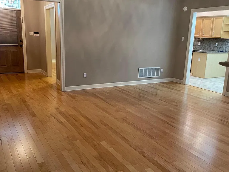 2895 Liverpool Ln — Photo 12